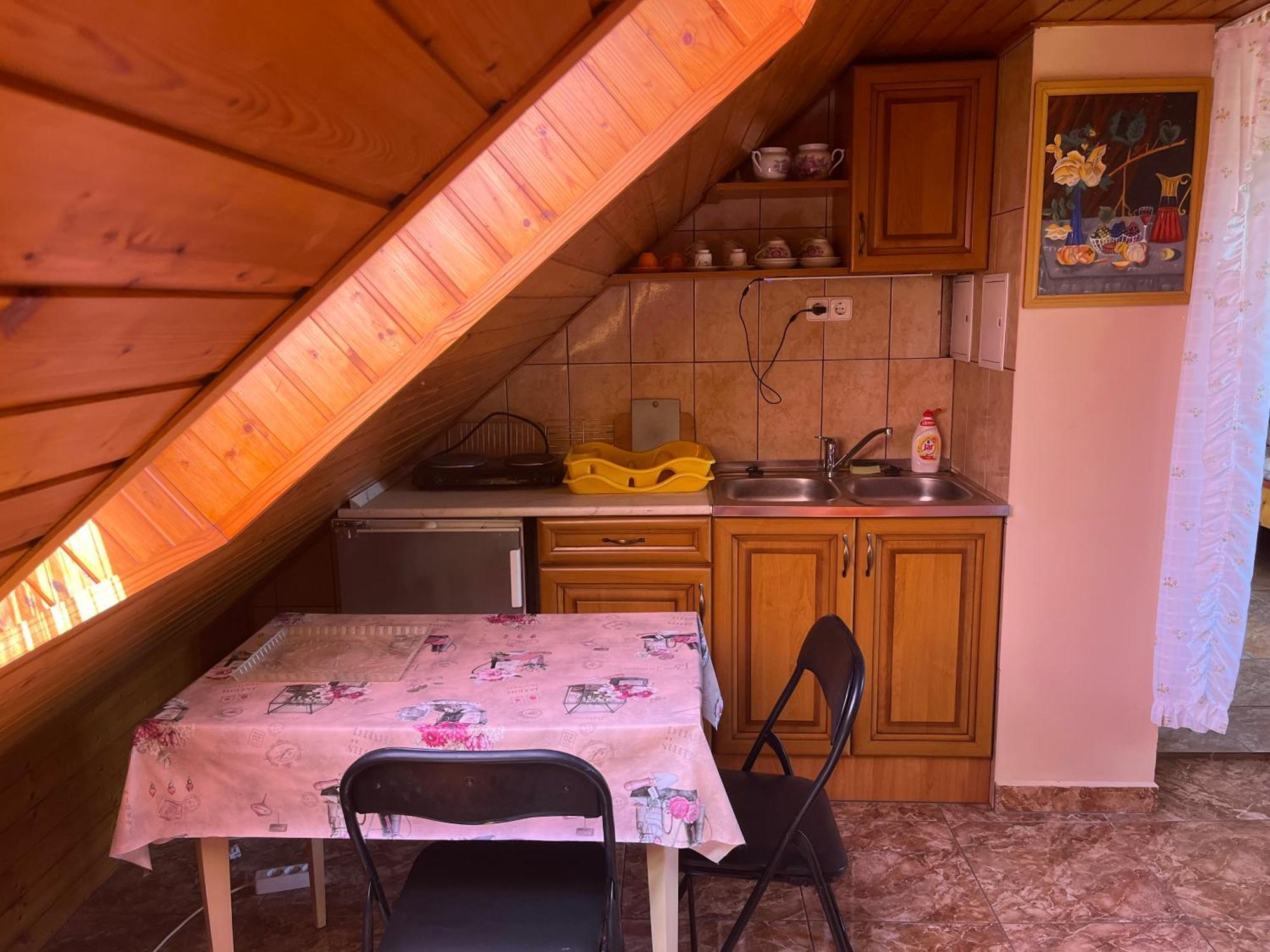 Jazmin-Szieszta Apartmanhaz Balatonfuered Luaran gambar
