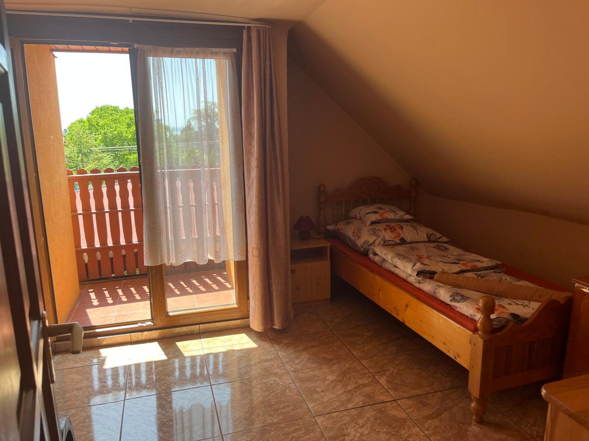 Jazmin-Szieszta Apartmanhaz Balatonfuered Luaran gambar
